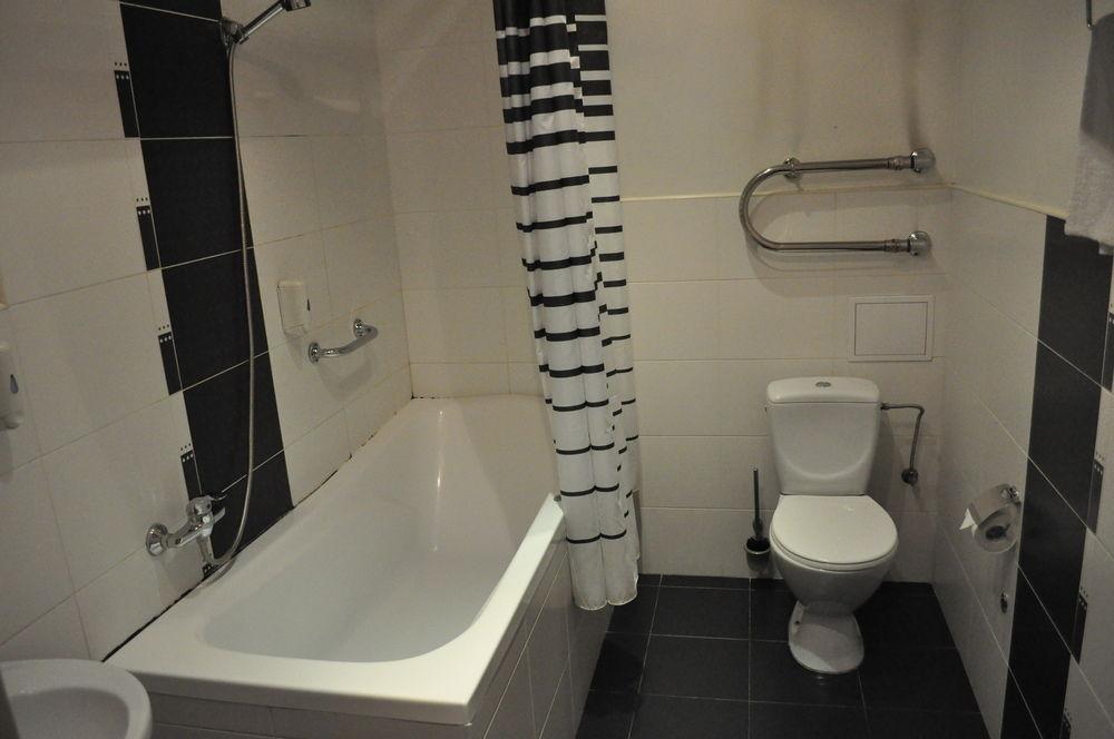Hotel Albatross รีกา ภายนอก รูปภาพ