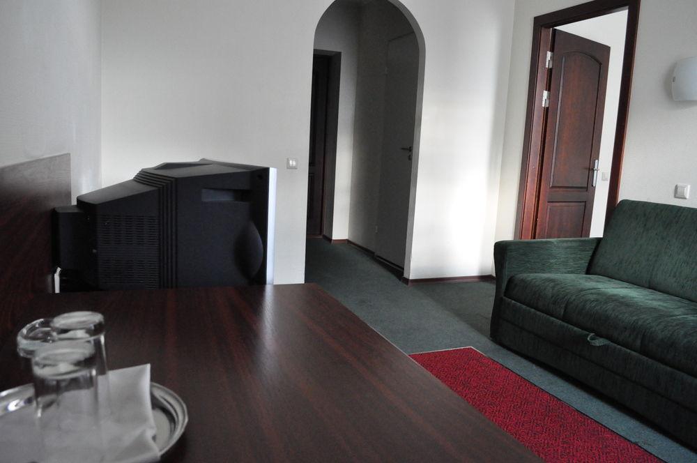 Hotel Albatross รีกา ภายนอก รูปภาพ