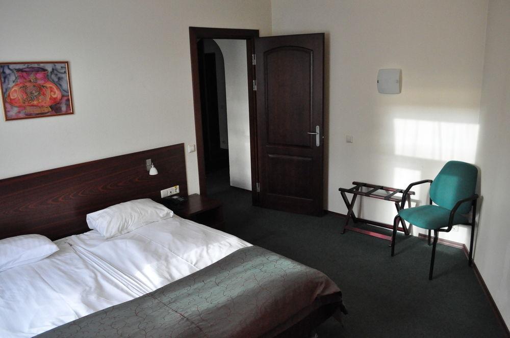 Hotel Albatross รีกา ภายนอก รูปภาพ